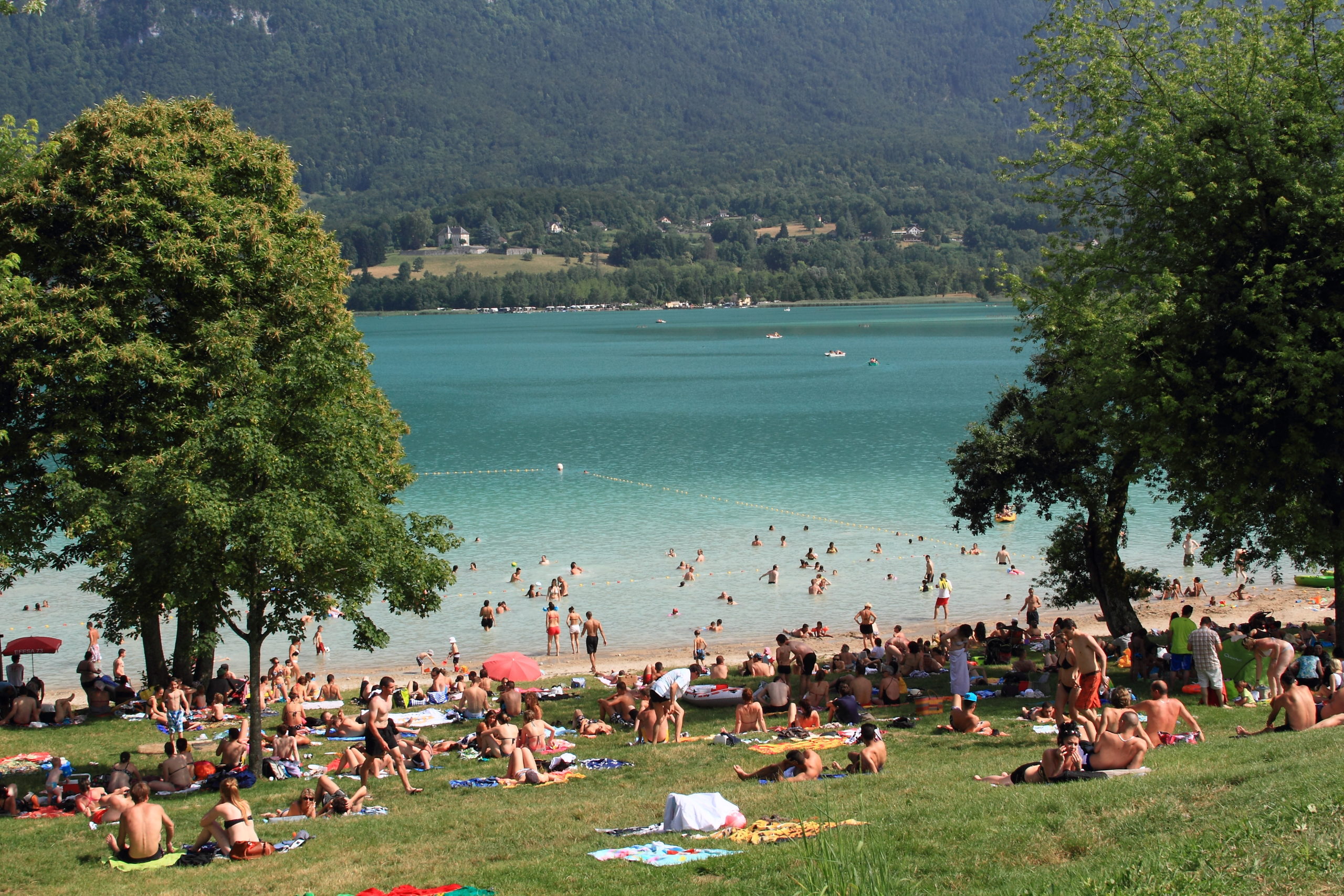 La Plage Du Pré Argent - Lac D'aiguebelette Novalaise Avis